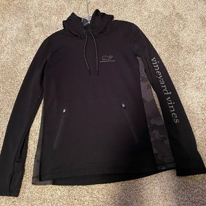 vineyard vines performance lightweight hoodie